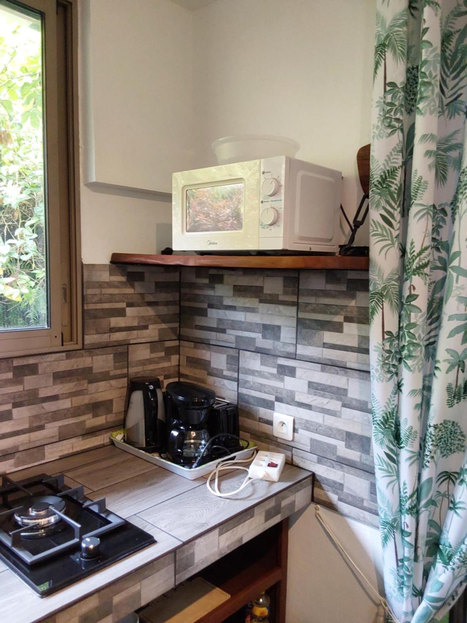 Fare Mahi Mahi Bed & Breakfast Uturoa Bagian luar foto